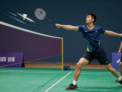 Cara Melatih Konsistensi Pukulan Smash Agar Tidak Sering Nyangkut di Net